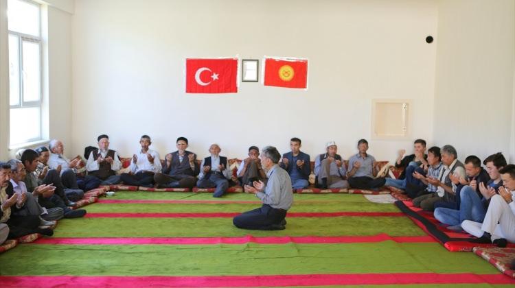 Van'daki Kırgız Türkleri taziyeleri kabul ediyor