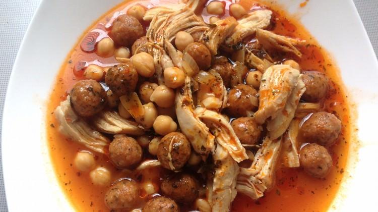 Tavuklu Topalak Çorba tarifi