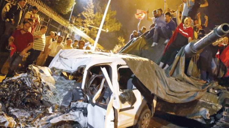 İhanet konseyinin 5 kişilik beyin takımı açıklandı