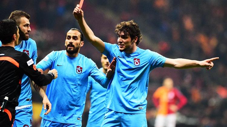 '6 futbolcunun eşleri o maça bahis oynadı!'