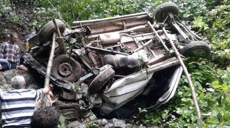 Giresun'da minibüs şarampole devrildi: 4 ölü, 4 yaralı