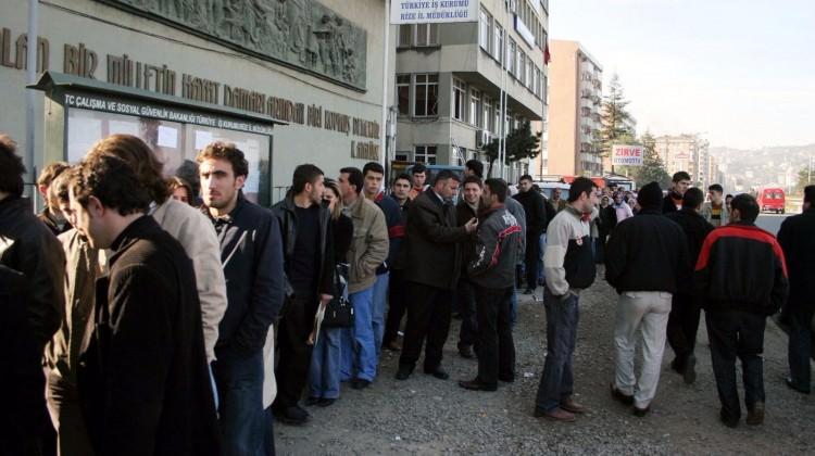 İşkur 7.5 ayda 500 bin kişiyi işe yerleştirdi