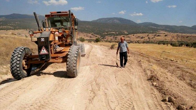 Seydişehir'de arazi yolu çalışmaları