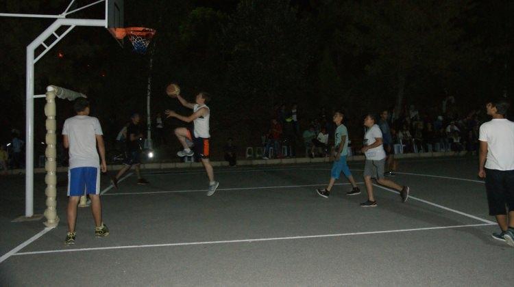 Bozüyük'te plaj voleybolu ve sokak basketbolu turnuvası