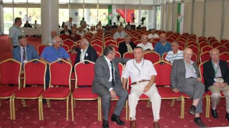 Bursaspor’da olağan divan kurulu ertelendi