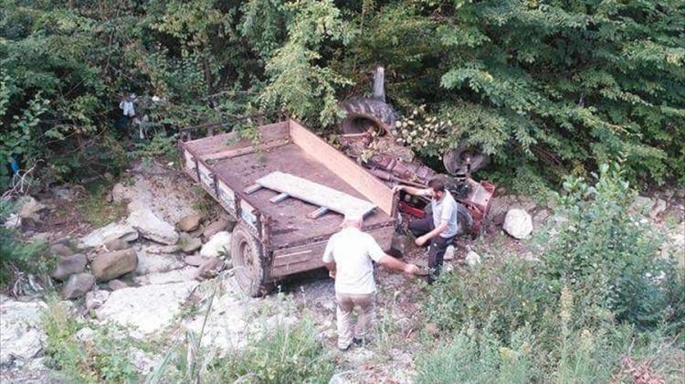 Karasu'da traktör kazası: 1 yaralı