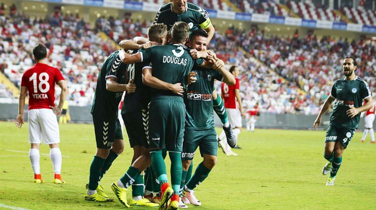 Antalyaspor'a evinde 'Kocaman' darbe!
