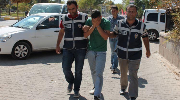 Aksaray'da telefon dolandırıcısı suçüstü yakalandı