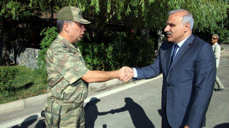 Vali Zorluoğlu'ndan İl Jandarma Komutanlığına ziyaret
