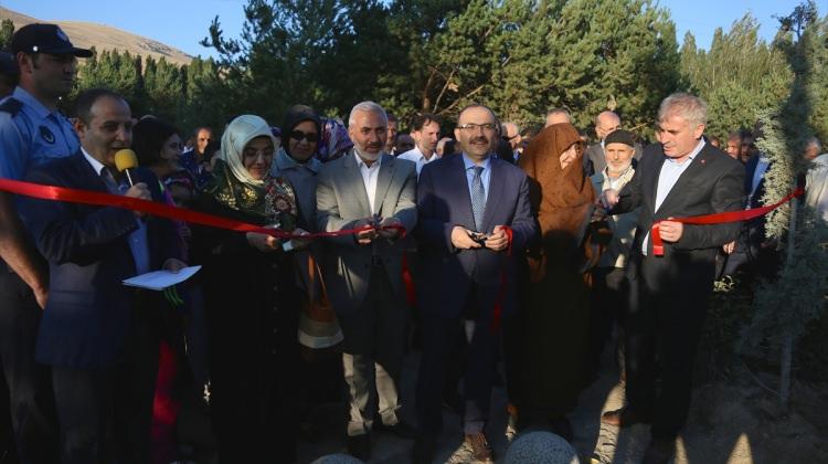 Bayburt'ta "15 Temmuz Şehitler Parkı" açıldı