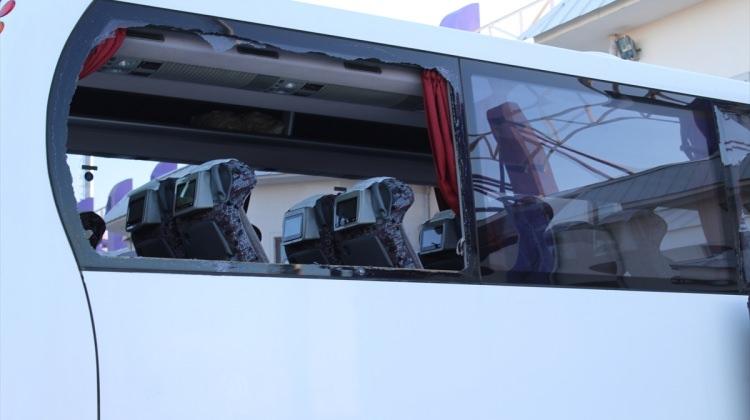 Sakaryaspor takım otobüsüne taşlı saldırı