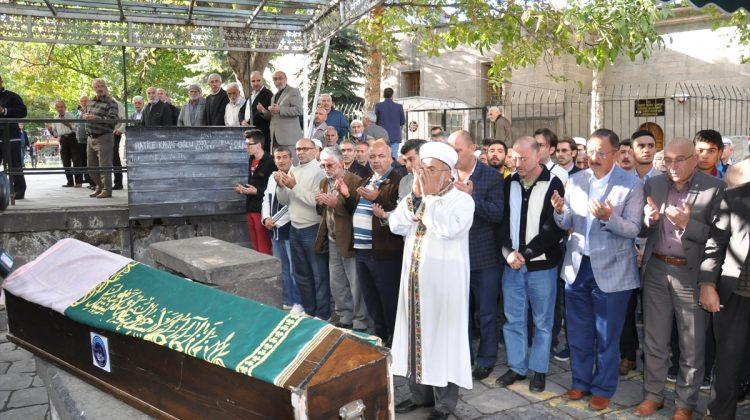 Bakan Özhaseki, Kavafoğlu'nun cenaze törenine katıldı
