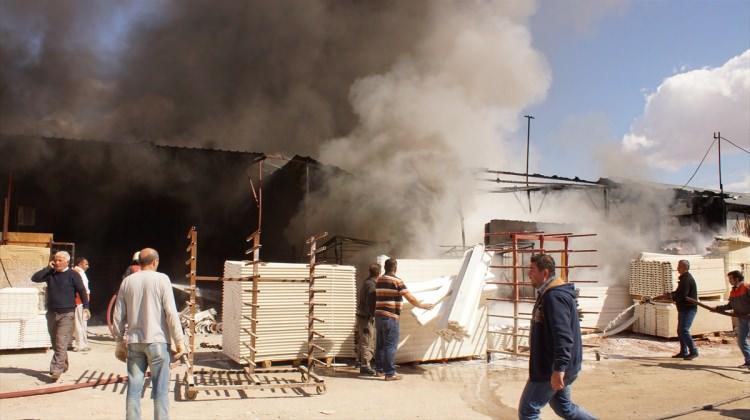 Ankara'da fabrika deposunda yangın