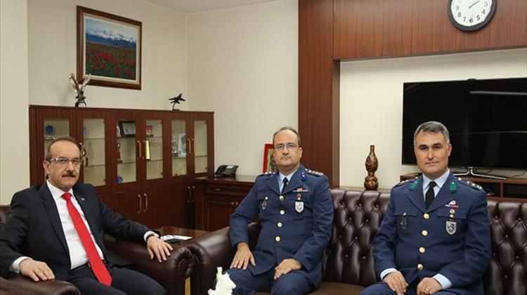 Hava Meydan Komutanı Öztekin'den, Vali Yavuz'a ziyaret