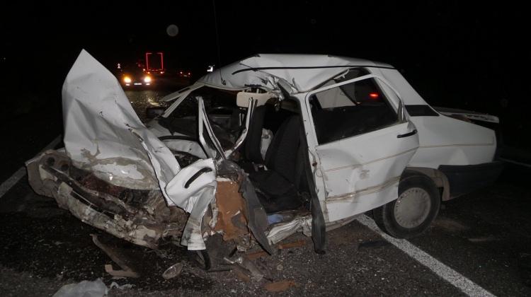 Afyonkarahisar'da zincirleme trafik kazası: 2 ölü, 6 yaralı