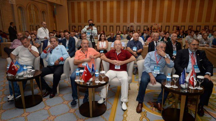 Antalyaspor Teknik Direktörü Çalımbay: