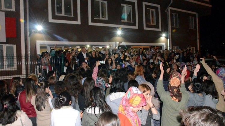 Zonguldak'ta kız yurdunda kalan öğrencilerden eylem