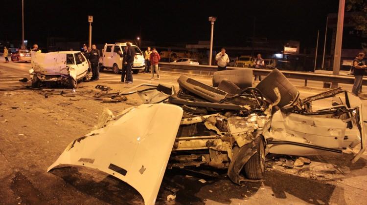 Sakarya'da zincirleme trafik kazası: 3 ölü, 1 yaralı