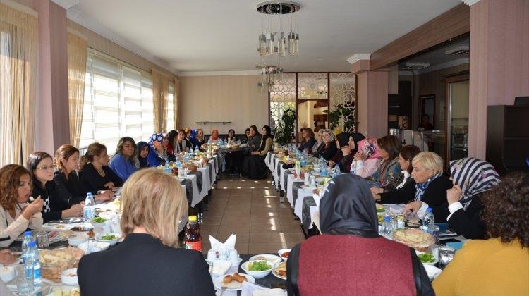 AK Parti Kadın Kolları başkanları bir araya geldi