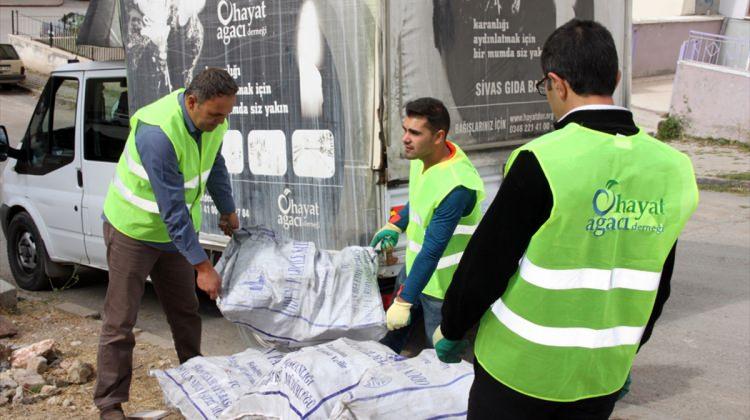 Sivas Belediyesinden kışlık odun yardımı