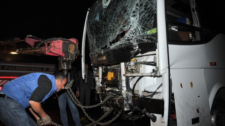Bursa'da trafik kazası: 11 yaralı