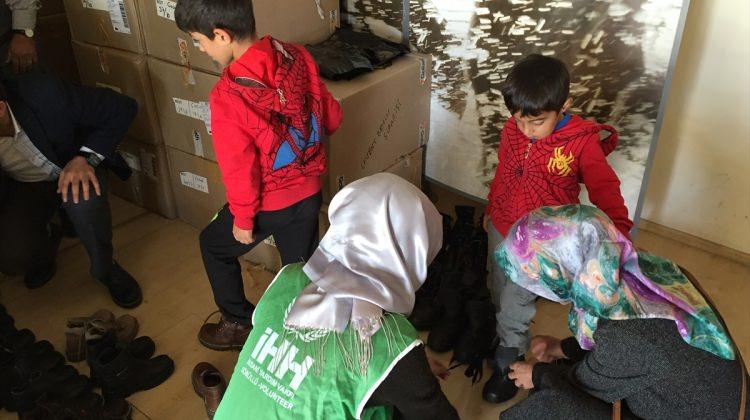 Aksaray'da ihtiyaç sahiplerine kışlık yardım