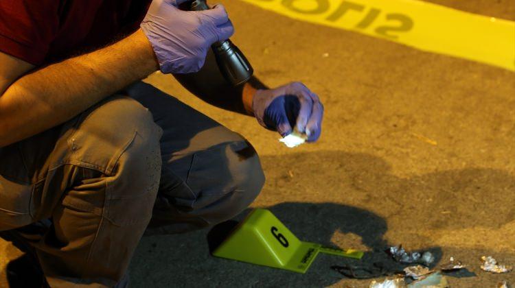 Adana’da polis merkezine ses bombası atıldı