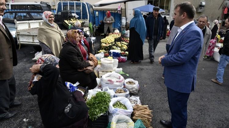 Gümüşhane Belediye Başkanı Çimen, pazar esnafını ziyaret etti
