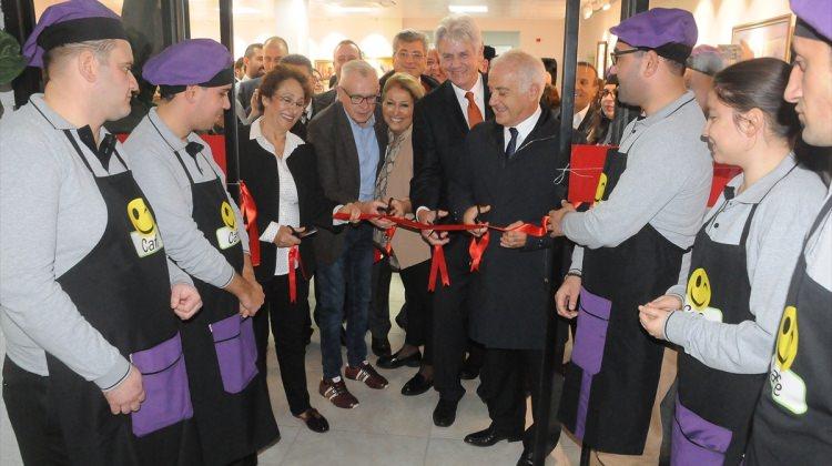 Yalova'da "Engelsiz Kafe" açıldı