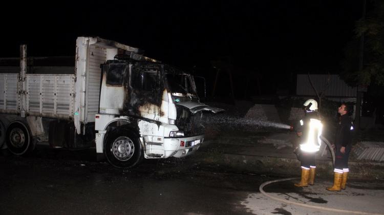 Salihli'de araç yangını