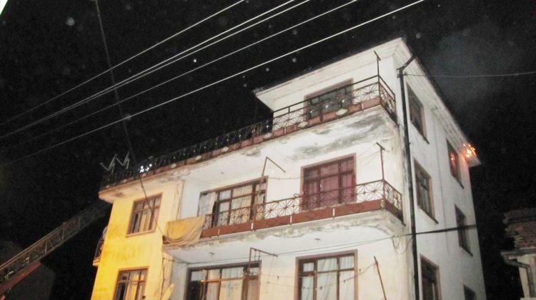 Hisarcık'ta ev yangını