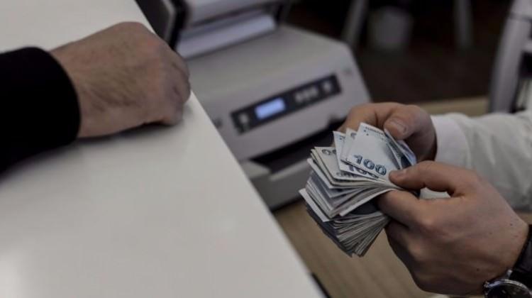 Bankalardan faiz indirimleri peş peşe geldi
