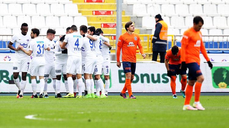 Gol yağmuru! Başakşehir fena dağıldı