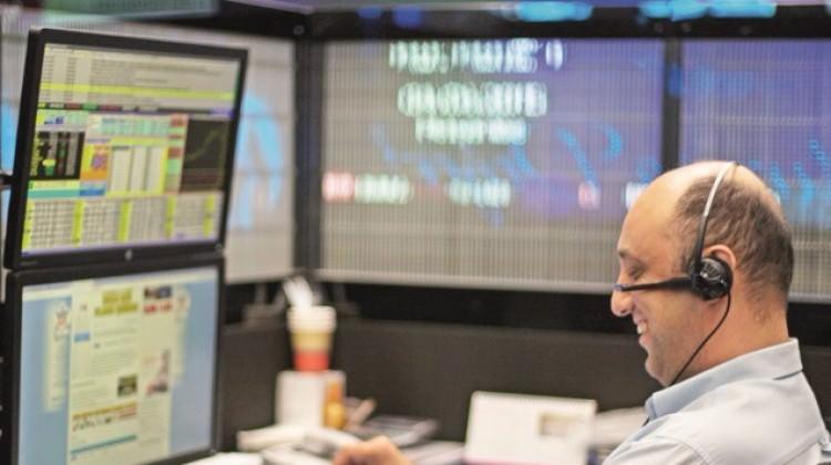 Yabancılar 816 milyon dolarlık hisse aldı