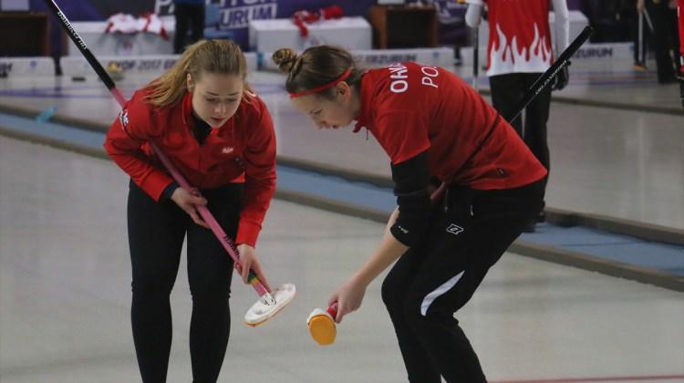 Türkiye, curlingde kızlarda finale çıktı