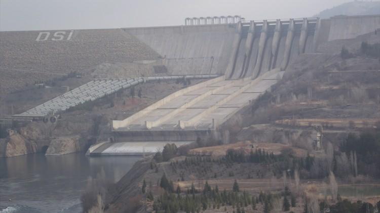 Keban, Karakaya ve Atatürk barajlarında elektrik üretimi arttı