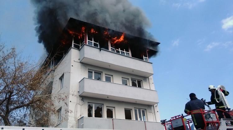 FETÖ'nün kapatılan kültürevi binasında yangın