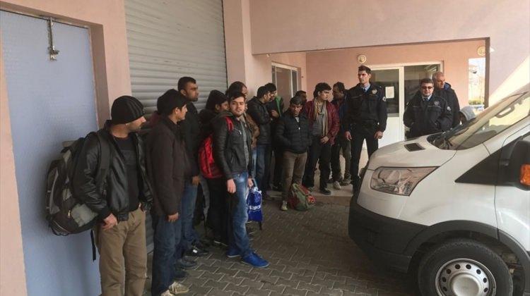 Aydın'da 20 kaçak göçmen yakalandı