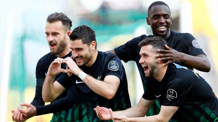 Akhisar derin bir nefes aldı!