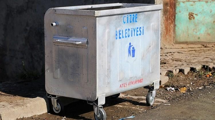 Cizre Belediyesi 250 yeni çöp konteyneri aldı