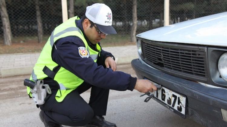 MOBESE'den kaçtılar ama polisten kaçamadılar