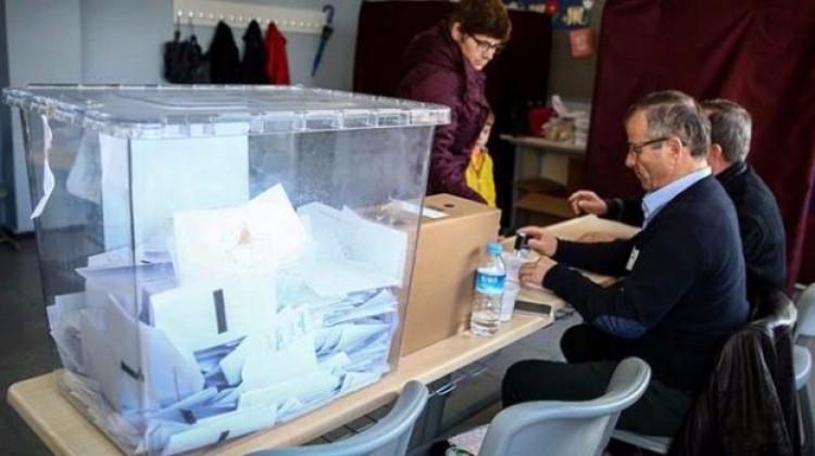 Bulgaristan'da 5 parti parlamentoya girdi!