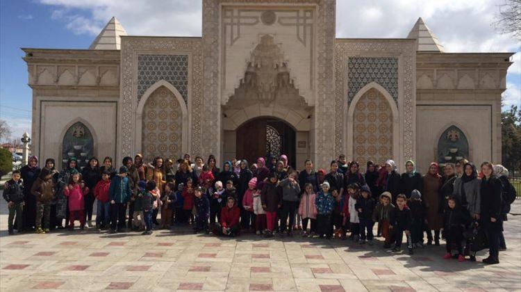 Beyşehir'de anaokulu öğrencileri askerleri ziyaret etti