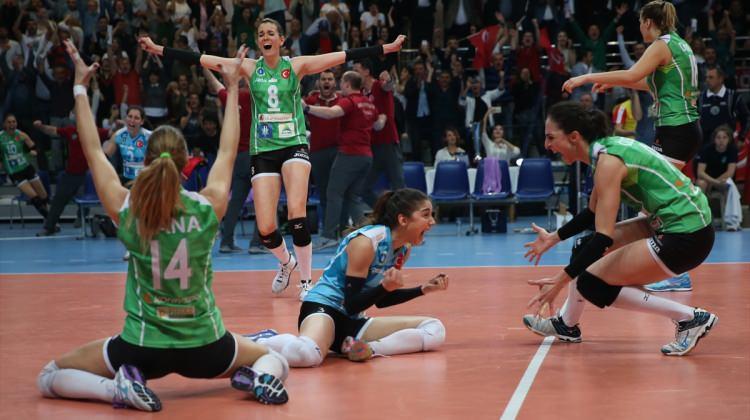 Bursa Büyükşehir Belediyespor, şampiyonluk kupasını aldı