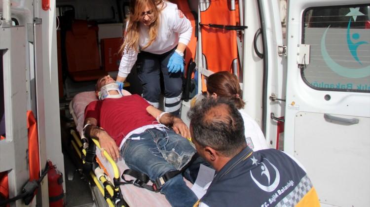 Adana'da pazarcıların yer kavgası: 5 yaralı