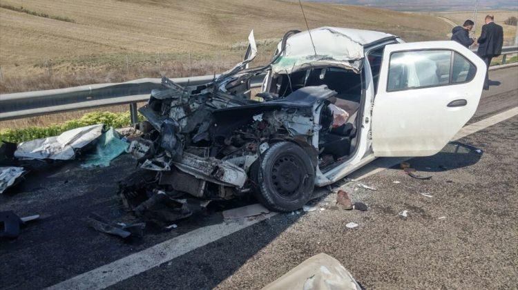 Kahramankazan'da otomobille tır çarpıştı: 1 ölü