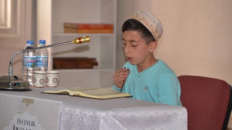 Ezanı ve Kur'an-ı Kerim'i güzel okuma yarışması
