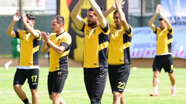 Efsane kulüp uzun bir aradan sonra geri döndü!