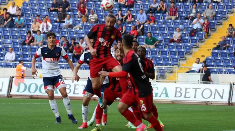 Eskişehirspor deplasmanda coştu!
