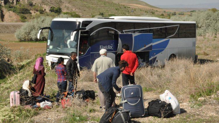 Yozgat'ta yolcu otobüsü şarampole düştü: 10 yaralı